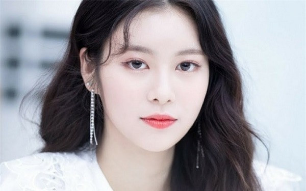 Tướng mặt của người phụ nữ khổ trước sướng sau, hậu vận viên mãn sung túc - Ảnh 4 Tướng mặt của người phụ nữ khổ trước sướng sau, hậu vận viên mãn sung túc - Ảnh 4