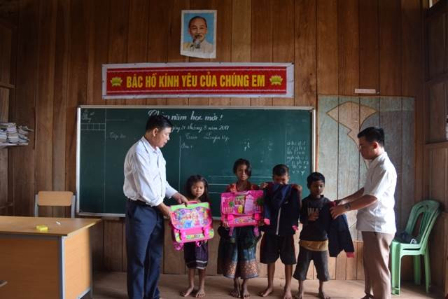 giáo viên vùng cao,học sinh vùng cao,năm học mới