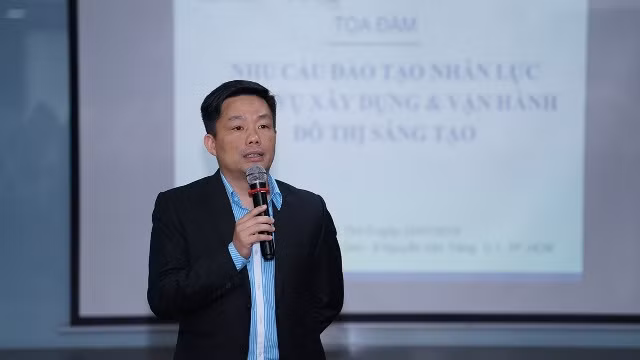 TS.Vũ Tường Thụy- Phó Hiệu trưởng Trường Đại học Hoa Sen phát biểu tại hội thảo