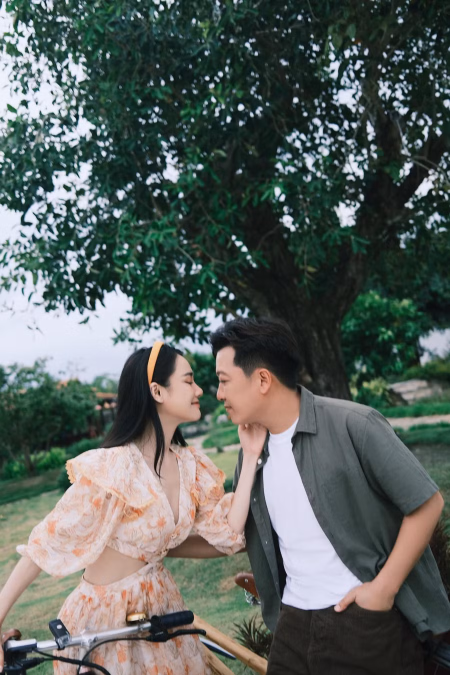 Người ta thường nói phụ nữ đẹp nhất là khi họ hạnh phúc và Nhã Phương có lẽ là minh chứng điển hình nhất.