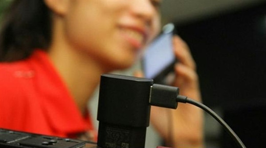 Thời điểm bức xạ chết người của điện thoại tăng lên gấp 1.000 lần Thoi diem buc xa chet nguoi cua dien thoai tang len gap 1.000 lan