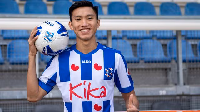 Văn Hậu có khả năng không kịp tham dự trận đấu với Ajax Amsterdam tại giải Hà Lan.