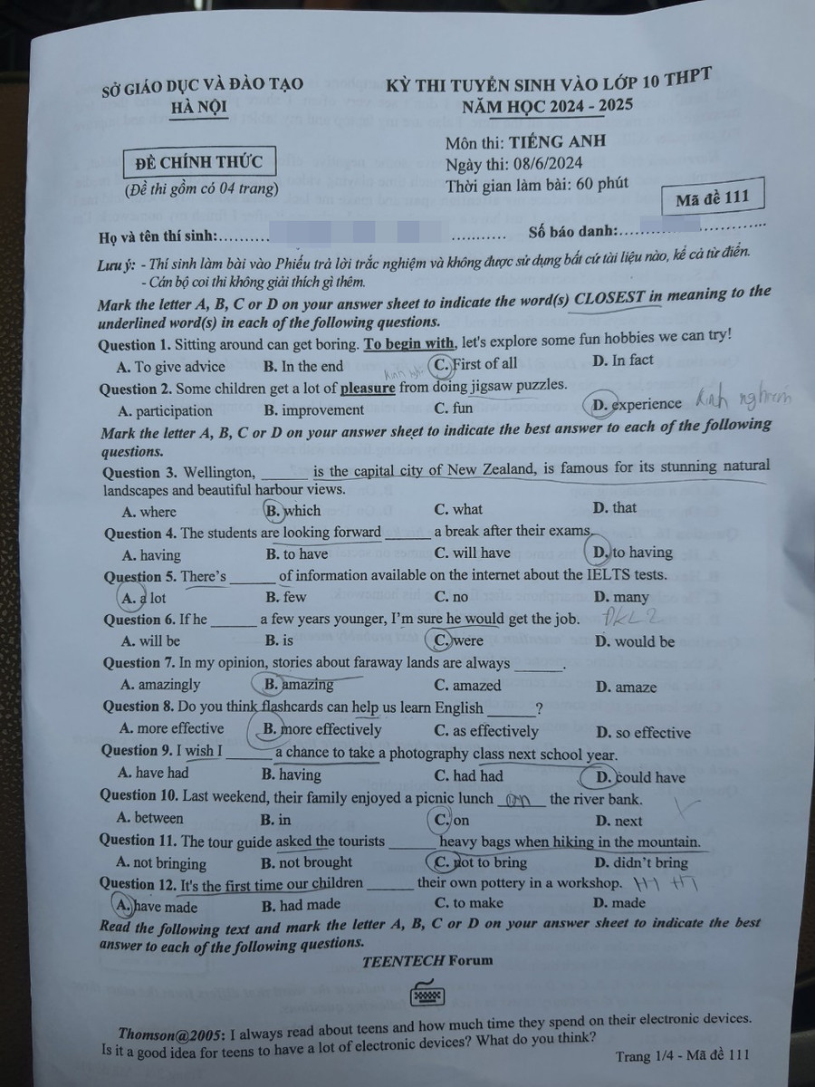 Đề thi môn Tiếng Anh, mã đề 111.