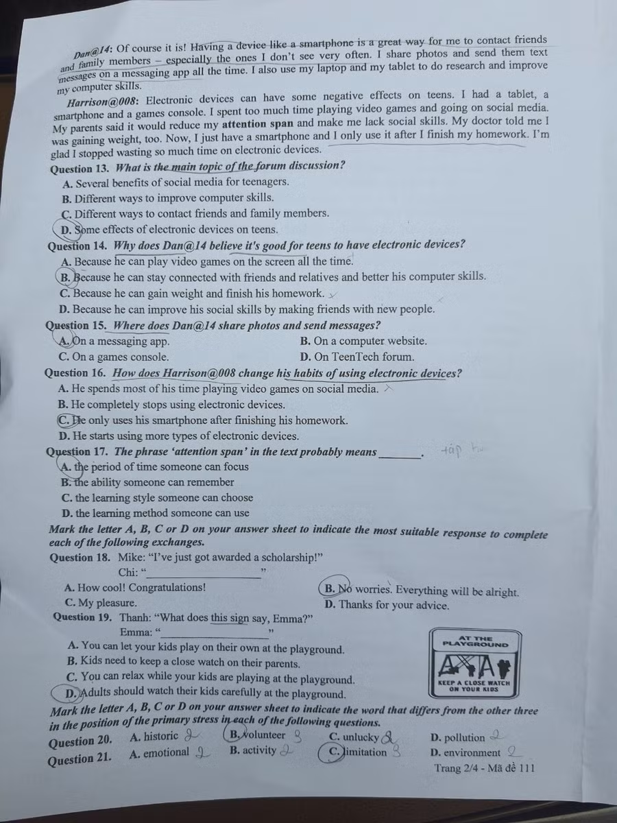 Đề thi môn Tiếng Anh, mã đề 111.