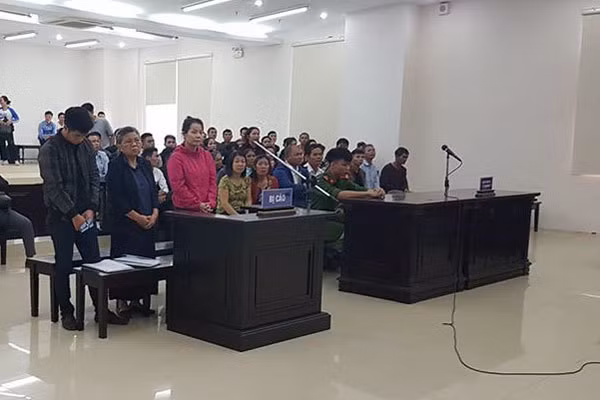 Các bị cáo tại tòa