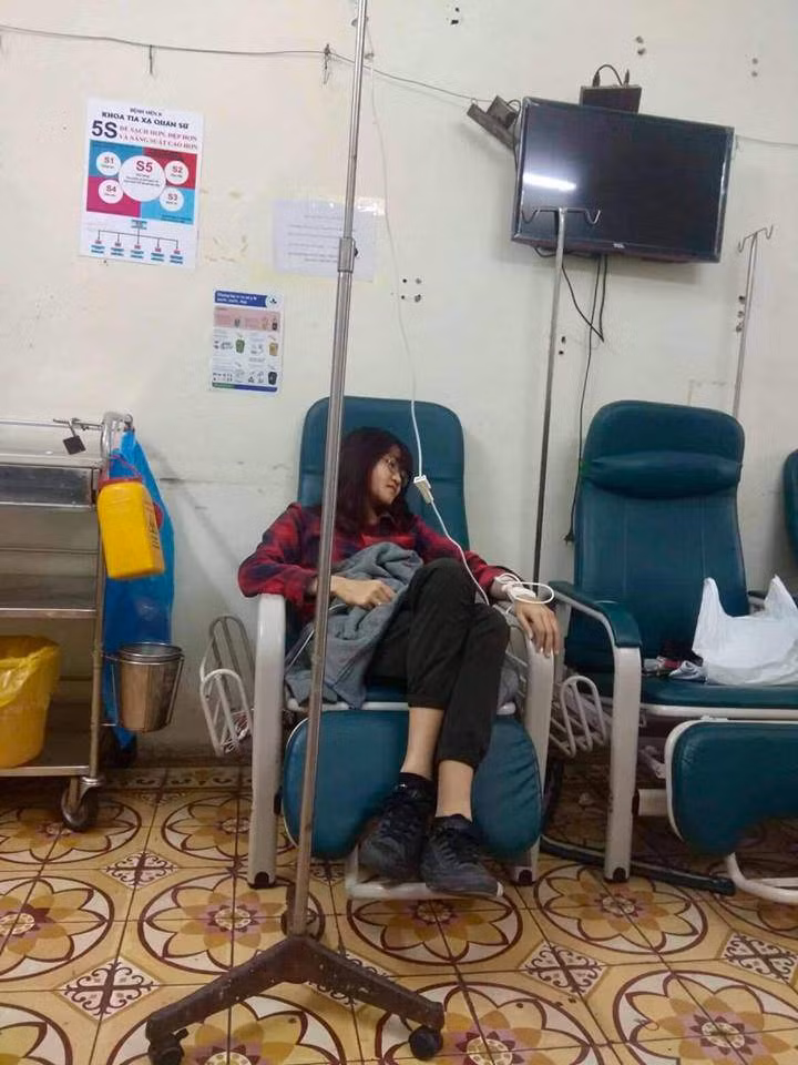 Tâm sự nghẹn lòng của cô vợ trẻ vừa kết hôn được 2 tháng đã phát hiện bị ung thư khiến CĐM xót xa - Ảnh 1.