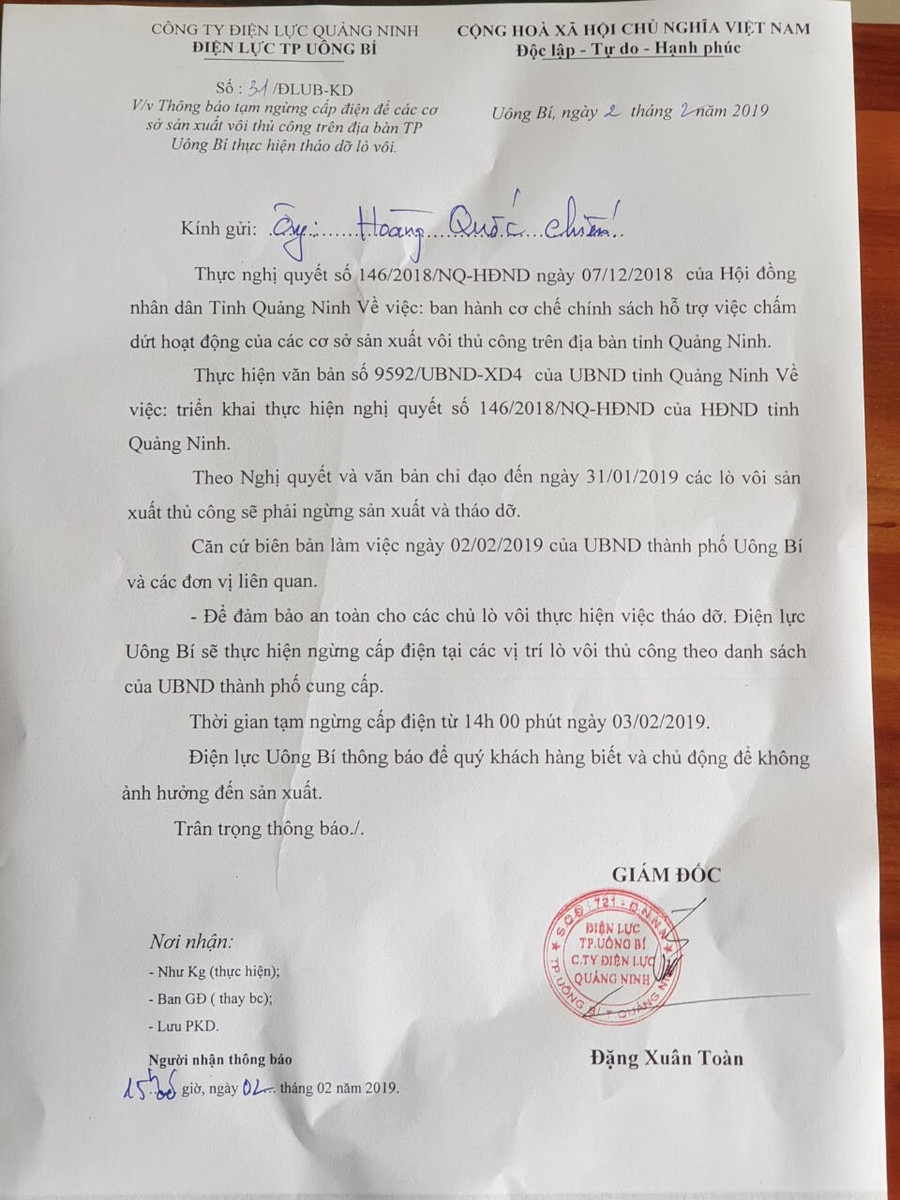 Điện lực TP Uông Bí thực hiện cắt điện với khách hàng theo chỉ đạo của UBND TP Uông Bí. Điện lực TP Uông Bí thực hiện cắt điện với khách hàng theo chỉ đạo của UBND TP Uông Bí.