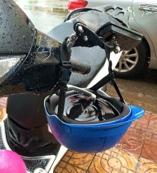 Cơn mưa ngang qua. Cơn mưa ngang qua.