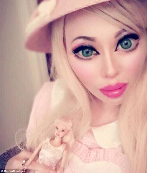 “Búp bê sống” gốc Hoa phẫu thuật để hoá “búp bê Tây” ảnh 1 Ophelia Vanity động “dao kéo” để trông giống búp bê Barbie và người châu Âu hơn
