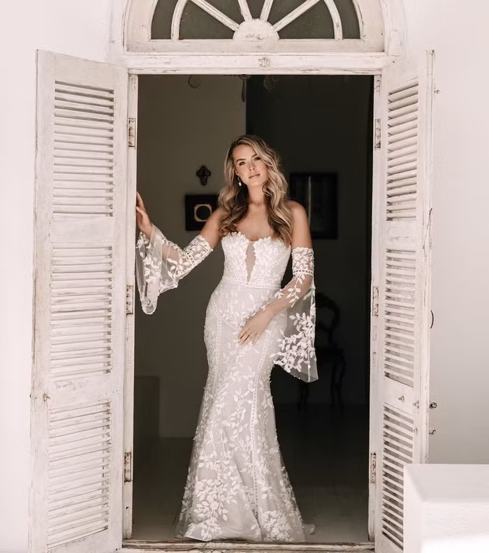 Loạt váy cưới boho đẹp đến ngạt thở cô dâu ưa lãng mạn nào cũng ao ước được diện