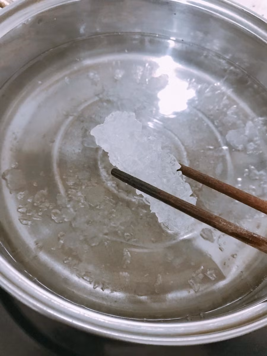 Cách làm vải ngâm đường ngọt thanh pha cùng trà giải khát mùa hè ảnh 4