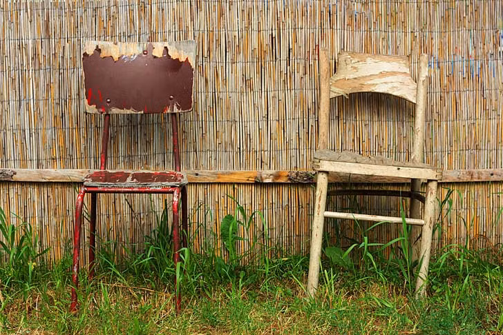 Những thứ bị hỏng đại diện cho năng lượng trì trệ. (Ảnh: ITN).