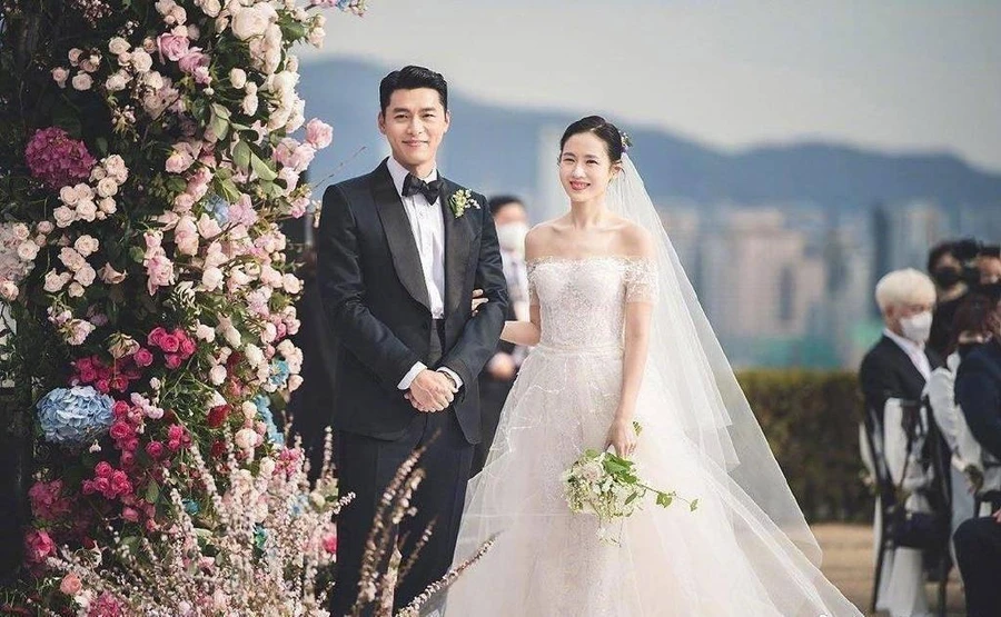 Hyun Bin lần đầu tiên chia sẻ về việc sắp lên chức bố 