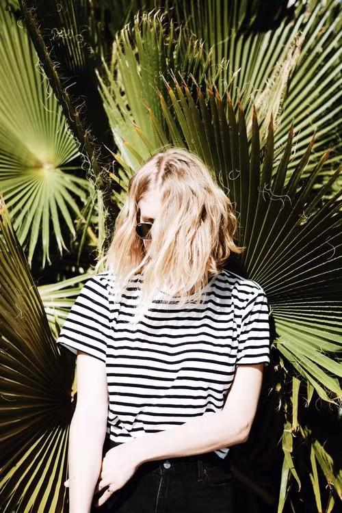 8 kiểu áo mùa hè mỏng, mát giúp các nàng diện đẹp trong mọi hoàn