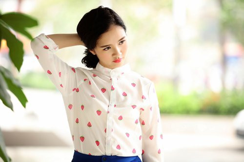 Hoa khôi Hà thành hờ hững vai trần trên phố Hà Nội ảnh 12 Hoa khôi Hà thành hờ hững vai trần trên phố Hà Nội ảnh 12