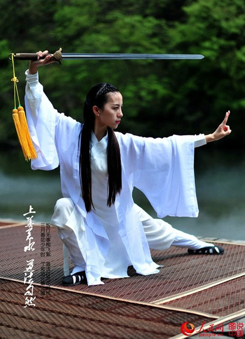 Thiếu nữ lên núi Võ Đang luyện tuyệt đỉnh Thái Cực Quyền ảnh 3 Thiếu nữ lên núi Võ Đang luyện tuyệt đỉnh Thái Cực Quyền - ảnh 3