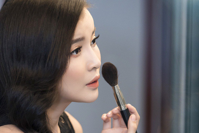 Từng yêu chân thành nhưng không có cái kết như ý, Cao Thái Hà cẩn trọng hơn trước và tự đặt ra cho mình hình mẫu ưng ý nhất. Theo Cao Thái Hà, nghề diễn viên đi sớm về khuya yêu cầu lựa chọn người bạn trai đồng cảm, thấu hiểu cho công việc của cô là điều cần thiết.