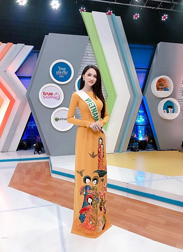 Hành trình đăng quang "Hoa hậu Chuyển giới" của Hương Giang ảnh 11 Hành trình đăng quang "Hoa hậu Chuyển giới" của Hương Giang ảnh 11