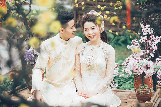 Sau khi sang Nhật được 2 năm, Hữu Kỳ tình cờ gặp Haruka trong một lễ hội bắn pháo hoa. Không ngờ rằng lần gặp định mệnh đó là đưa đến duyên nợ khiến hai con người đến từ hai đất nước yêu nhau.