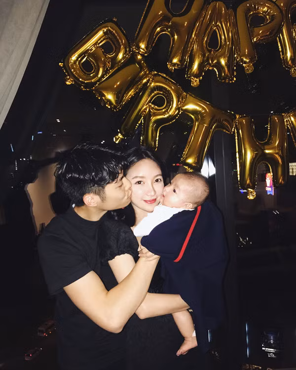 Cuộc sống của Di Vy Tịnh chắc chắn là ước mơ của nhiều người.