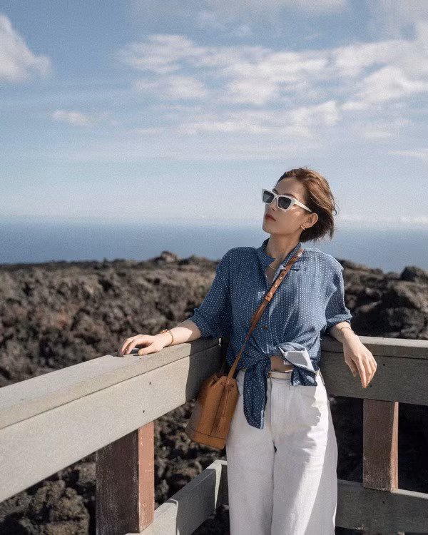 Đổi gió” cách diện áo sơ mi, chị em có ngay vẻ ngoài cực cuốn hút trong mắt đồng nghiệp-18