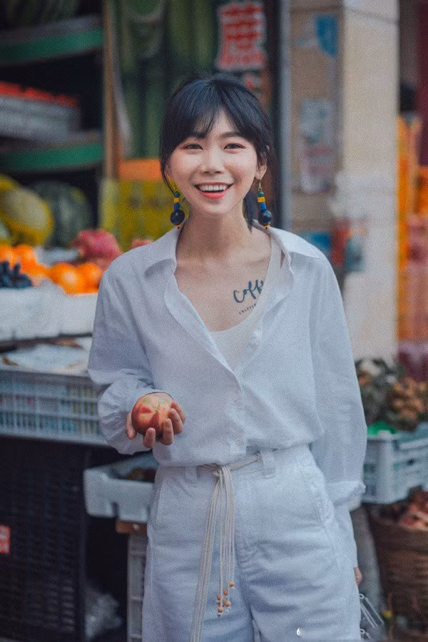 Đổi gió” cách diện áo sơ mi, chị em có ngay vẻ ngoài cực cuốn hút trong mắt đồng nghiệp-5