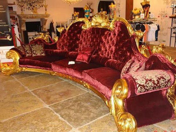 Cận cảnh chiếc ghế 2,7 tỷ dát vàng của ông hoàng nhạc pop Michael Jackson ảnh 9 ngam chiéc ghé 2,7 tỷ dát vàng cục sang cua ong hoang nhac pop michael jackson - 9