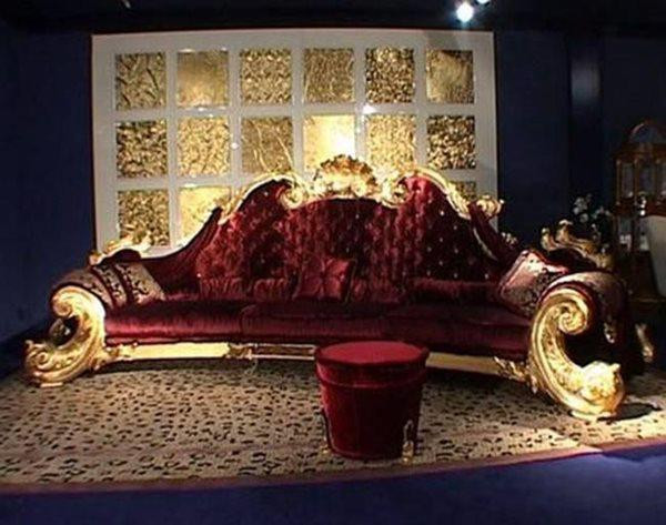 Cận cảnh chiếc ghế 2,7 tỷ dát vàng của ông hoàng nhạc pop Michael Jackson ảnh 13 ngam chiéc ghé 2,7 tỷ dát vàng cục sang cua ong hoang nhac pop michael jackson - 13