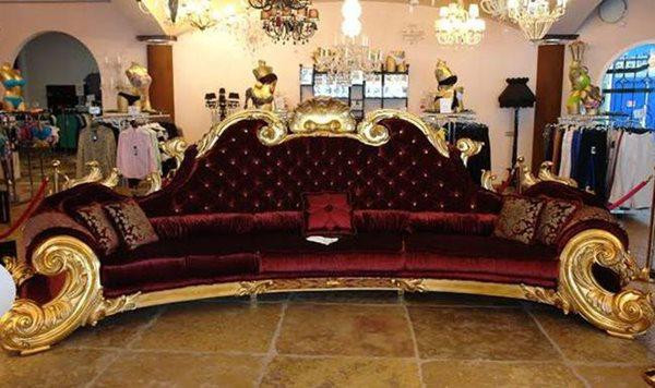 Cận cảnh chiếc ghế 2,7 tỷ dát vàng của ông hoàng nhạc pop Michael Jackson ảnh 4 ngam chiéc ghé 2,7 tỷ dát vàng cục sang cua ong hoang nhac pop michael jackson - 4