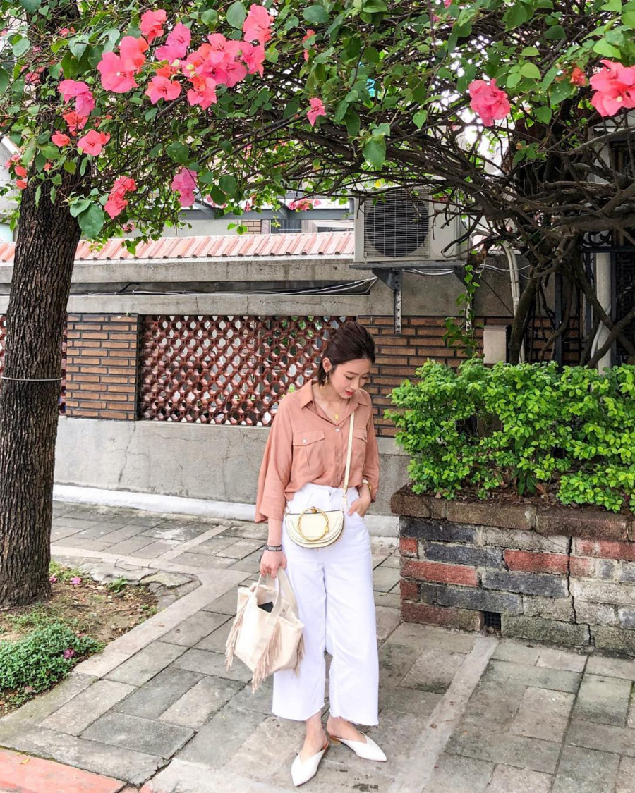 Gợi ý set đồ tuyệt vời nhất cho cô nàng công sở ảnh 4 Empty