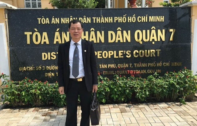 Luật sư Trần Xuân Tiền. Vợ ôm hết tài sản nuôi nhân tình, ông chủ lò mổ vẫn cưu mang