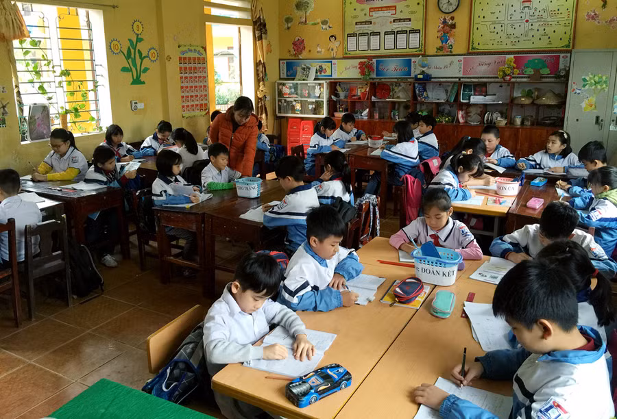 Giờ học theo mô hình VNEN tại Lớp 4C, Trường Tiểu học Phù Lỗ, huyện Phù Ninh (Phú Thọ)