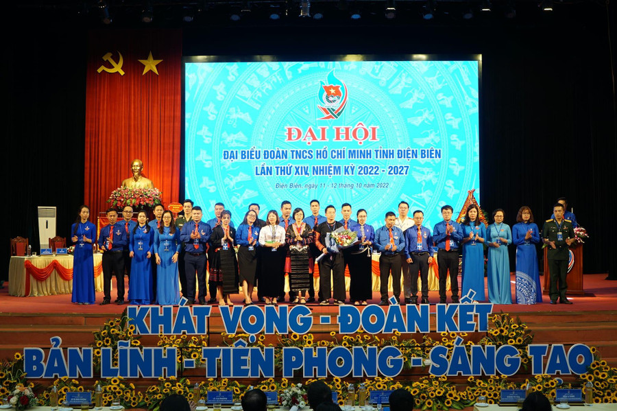 Ra mắt Ban chấp hành khóa mới Ra mắt Ban chấp hành khóa mới