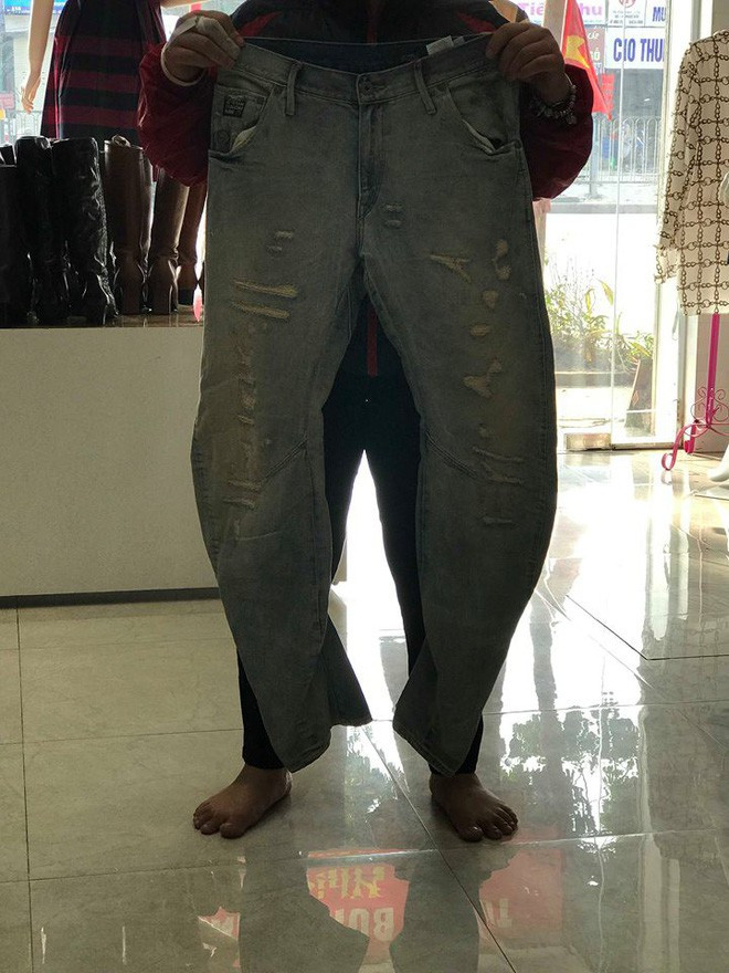 Lỡ miệng miêu tả chồng chân vòng kiềng với chủ shop, cô gái ngã ngửa shipper giao đồ ảnh 4 Lỡ miệng miêu tả chồng chân vòng kiềng với chủ shop, cô gái ngã ngửa shipper giao đồ ảnh 4