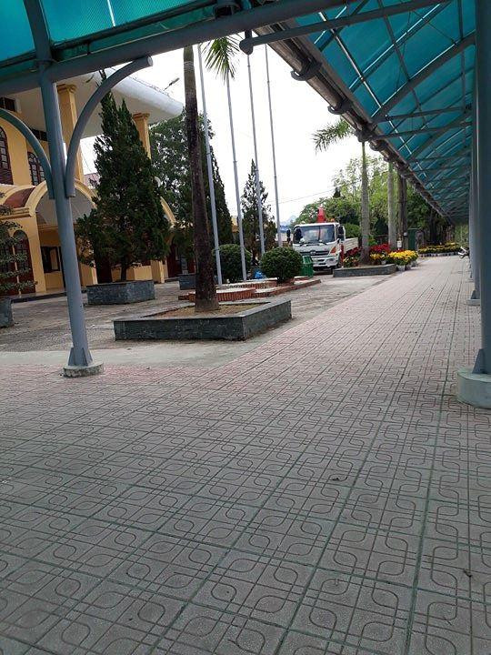 Lạng Sơn: Chỉnh trang ga quốc tế Đồng Đăng trước Hội nghị thượng đỉnh Mỹ - Triều ảnh 2 Công việc tu, bổ khẩn trương - Ảnh: Duy Chiến