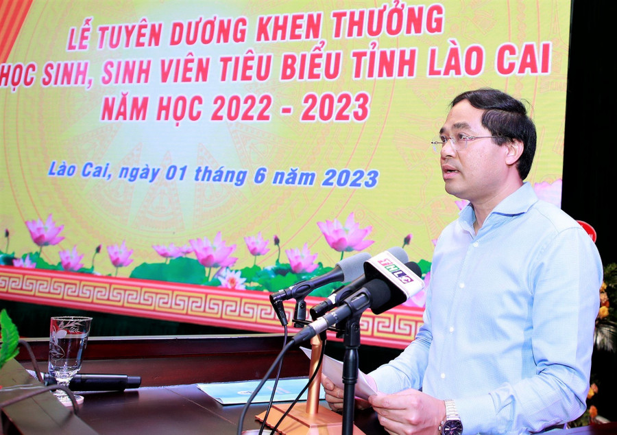 Ông Trịnh Xuân Trường, Chủ tịch UBND tỉnh Lào Cai phát biểu tại buổi lễ tuyên dương. Ông Trịnh Xuân Trường, Chủ tịch UBND tỉnh Lào Cai phát biểu tại buổi lễ tuyên dương.