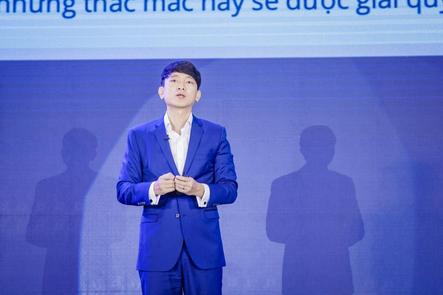 Nhà đồng sáng lập Geniebook khẳng định thế hệ tiên phong (changemakers) sẽ tạo ra sự thay đổi tích cực cho tương lai. Nhà đồng sáng lập Geniebook khẳng định thế hệ tiên phong (changemakers) sẽ tạo ra sự thay đổi tích cực cho tương lai.