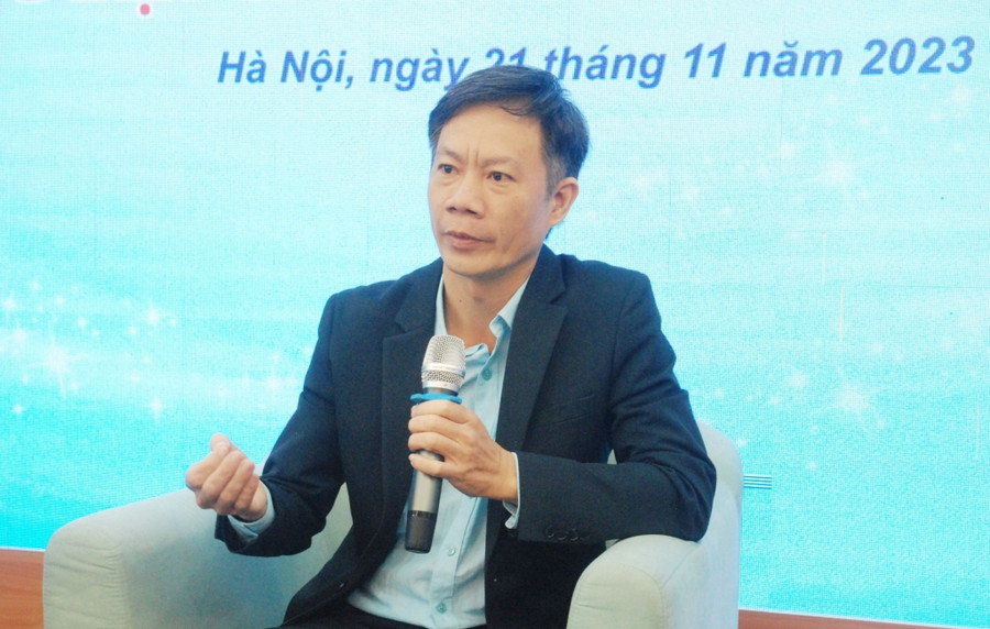 TS Lê Duy Bình, chuyên gia Kinh tế; Giám đốc điều hành Economica Việt Nam trao đổi tại tọa đàm. (Ảnh: Công Phương)