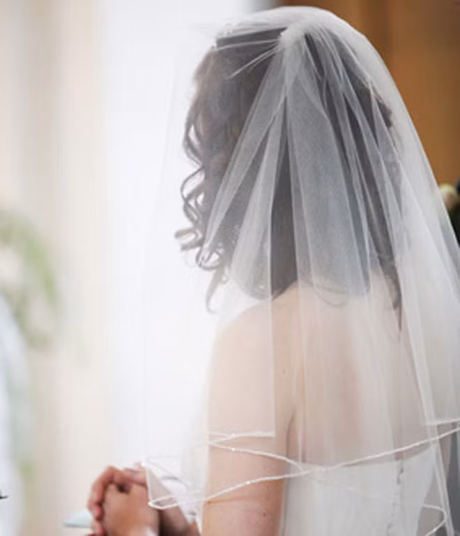 co dau nhan tin xuc pham ban chong vi khong gui tien mung cuoi hinh anh 1