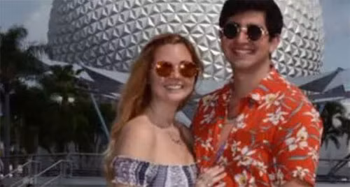 Cô gái nhờ cộng đồng mạng tìm giúp bạn trai lạc ở công viên