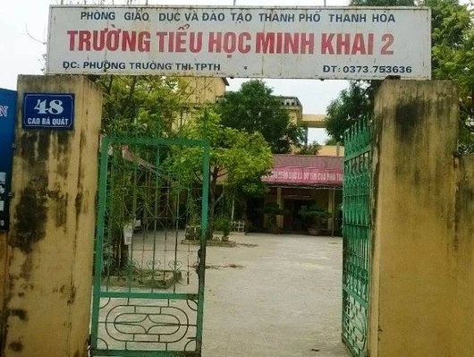 Trường tiểu học Minh Khai 2 (TP Thanh Hóa) thu nhiều khoản thu sai quy định gây bức xúc trong phụ huynh.