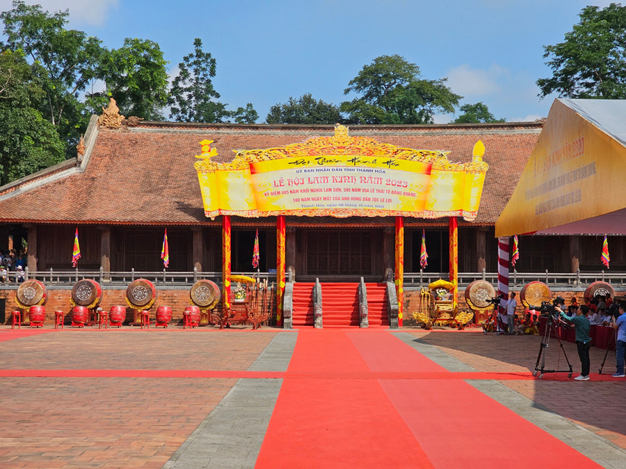 Lễ hội năm nay nhằm kỷ niệm 605 năm khởi nghĩa Lam Sơn, 595 năm vua Lê Thái Tổ đăng quang. (Ảnh: LT)