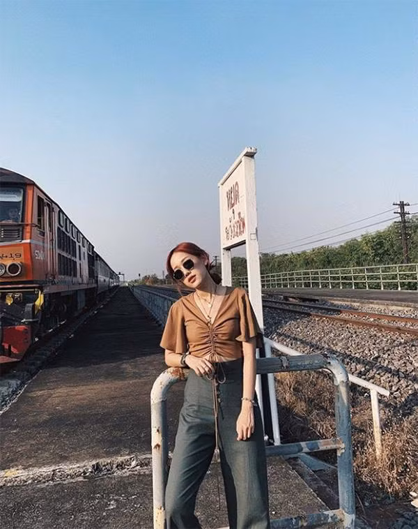 cu bao mua he la ac mong, do la boi chi em bo qua 4 mau ao mat ruoi nay - 9