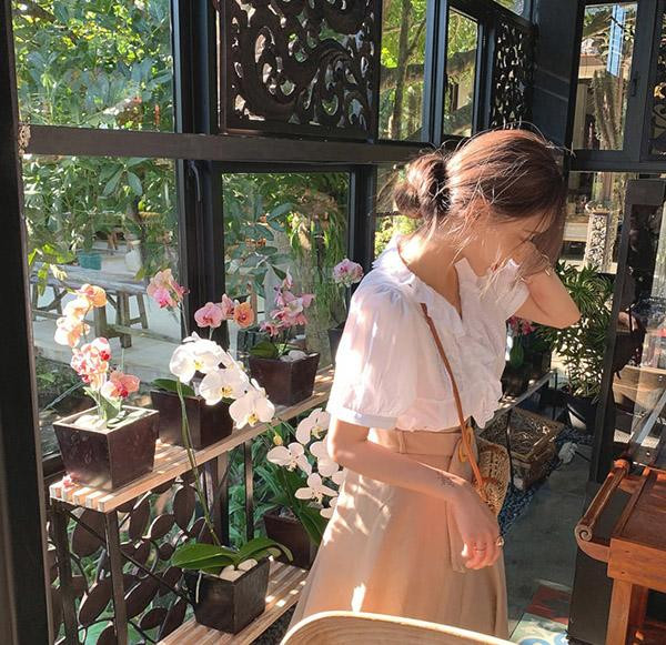 4 mẫu áo mát rượi "đánh bay" nắng nóng mùa hè ảnh 13 cu bao mua he la ac mong, do la boi chi em bo qua 4 mau ao mat ruoi nay - 13