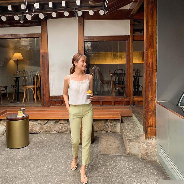 4 mẫu áo mát rượi "đánh bay" nắng nóng mùa hè ảnh 1 cu bao mua he la ac mong, do la boi chi em bo qua 4 mau ao mat ruoi nay - 1