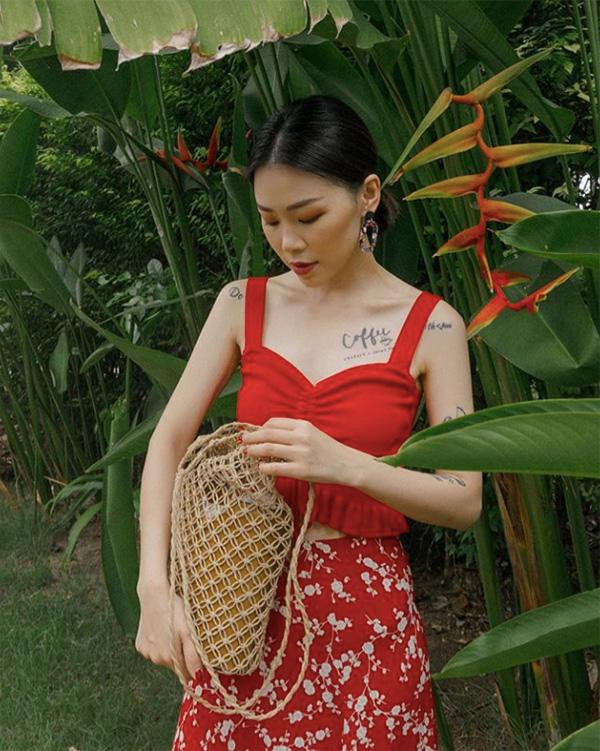 4 mẫu áo mát rượi "đánh bay" nắng nóng mùa hè ảnh 6 cu bao mua he la ac mong, do la boi chi em bo qua 4 mau ao mat ruoi nay - 6