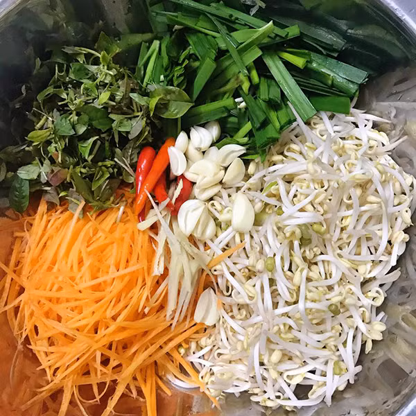 Dưa giá chống ngán cho các bữa ăn nhiều đạm