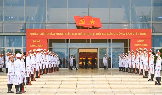 Lực lượng tiêu binh diễn tập triển khai đón các đoàn đại biểu. Ảnh: TTX