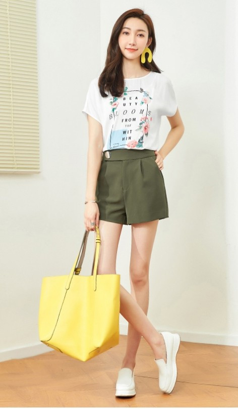 5 kiểu trang phục đơn giản giúp chị em vừa thanh lịch lại nổi bật ảnh 5 5 kiểu trang phục đơn giản giúp chị em vừa thanh lịch lại nổi bật ảnh 5