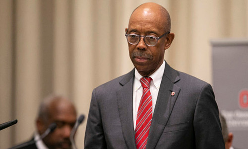 Chủ tịch Đại học bang Ohio Michael Drake.